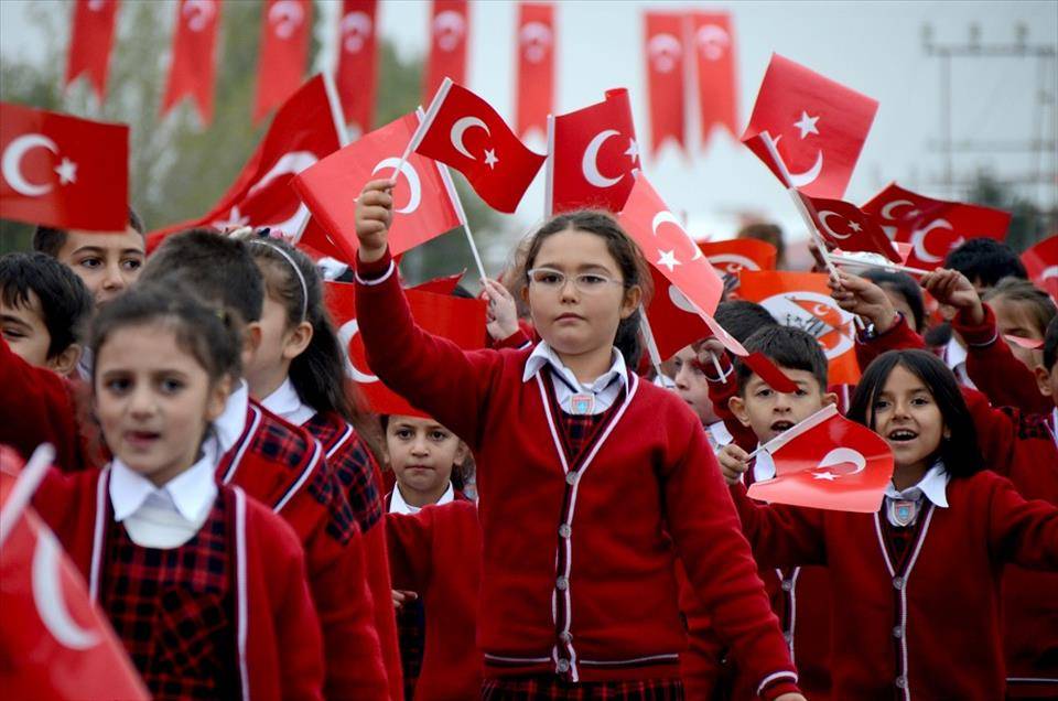 28 Ekim’de okullar tatil mi, yarım gün mü? Cumhuriyet Bayramı tatil takvimi belli oldu! 4